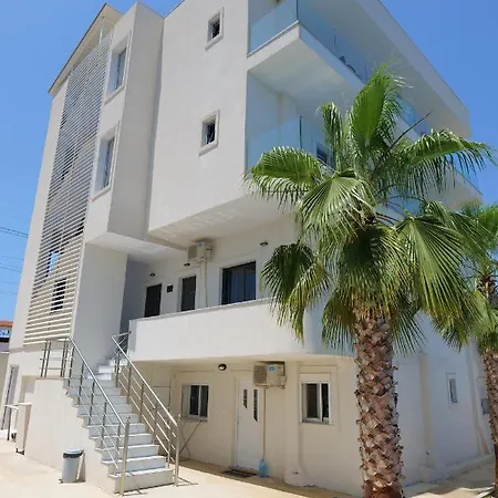 Kuburi Hotel 4*